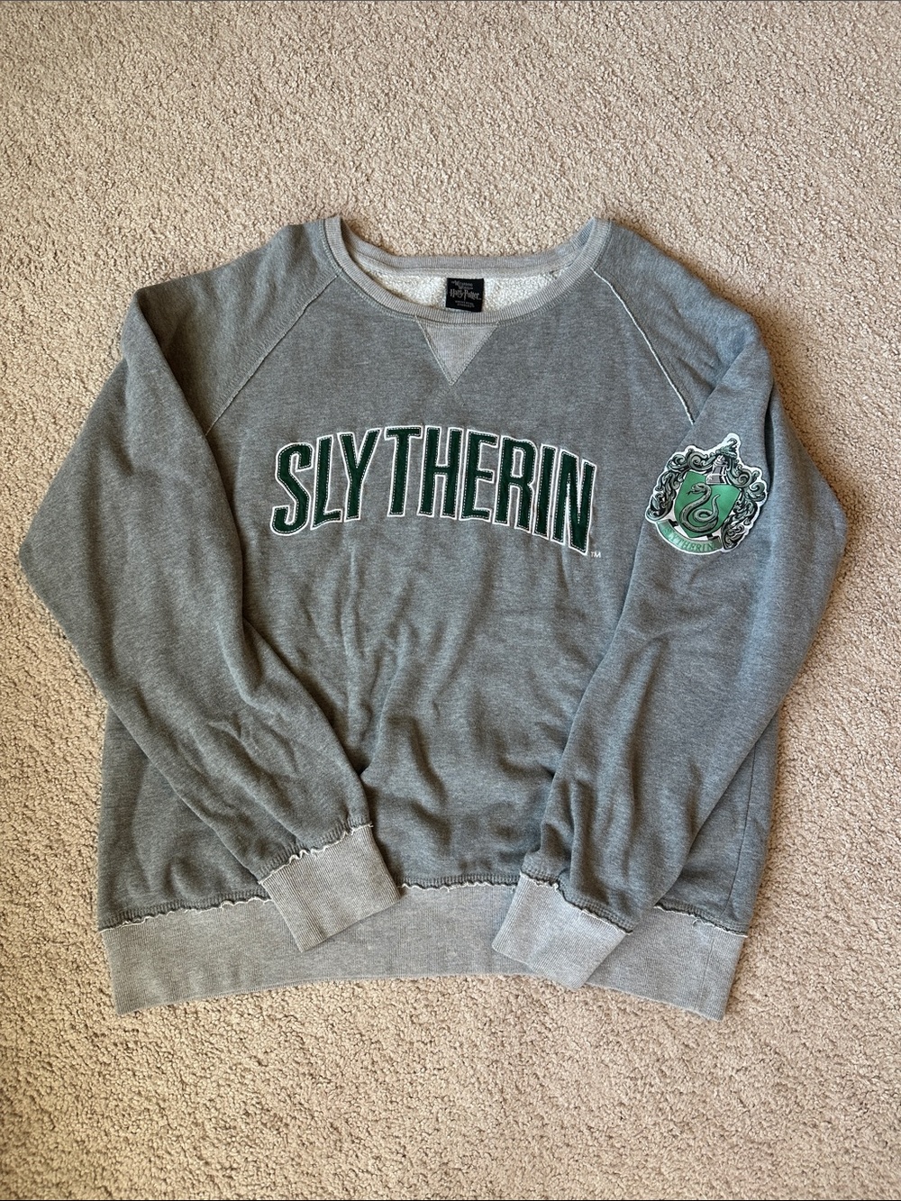 The Wizarding World of Harry Potter Grey Sweatshirt- Slytherin- Size XL